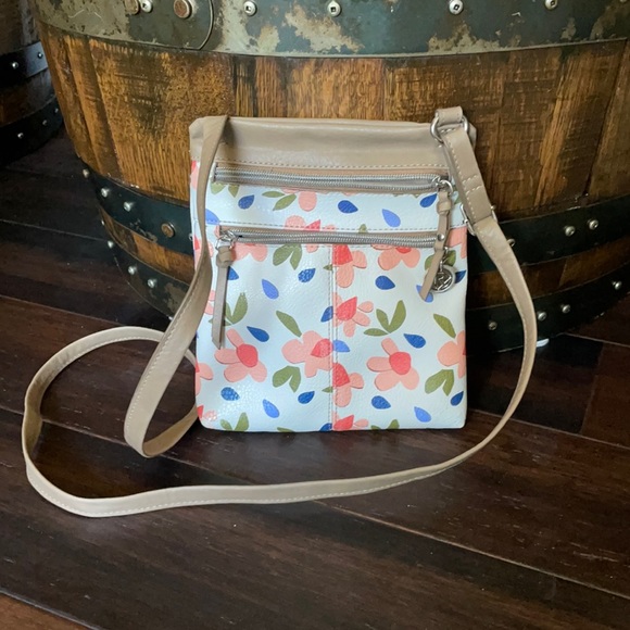 Relic Crossbody - Picture 1 of 7